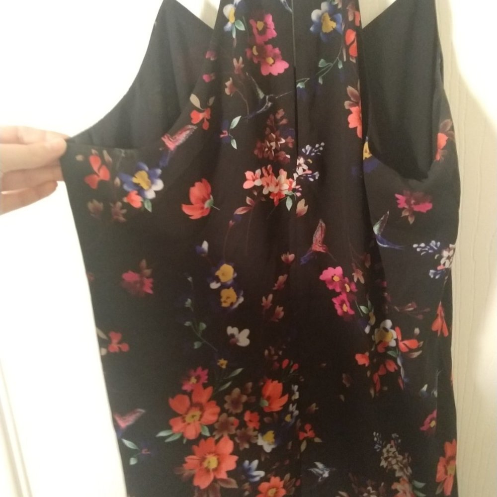 Express Halter Tank - Picture 3 of 4